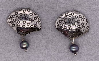 Sterling Silver Fan & Black Pearl Earrings