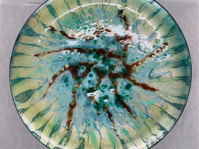 Enameled Swirl Design Dish